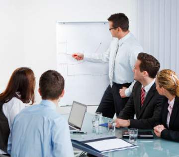 Une équipe à votre service pour la formation de vos salariés Une équipe à votre service pour la formation de vos salariés